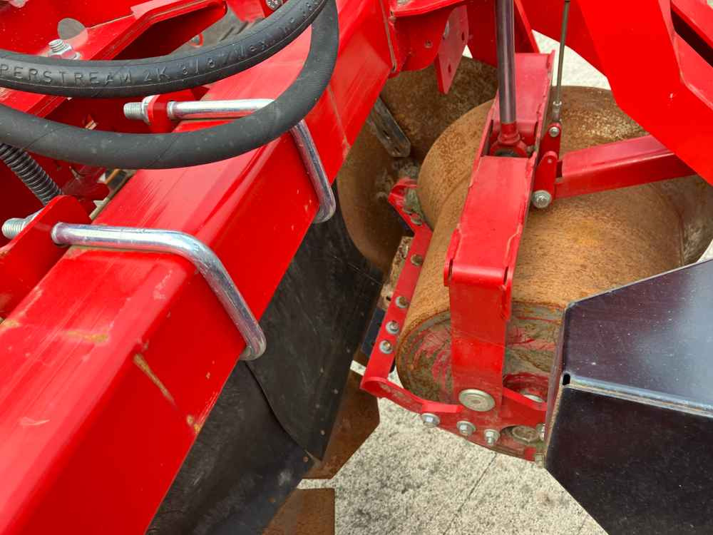 Kombajn Grimme Grimme Select 200 2 Row Trailed Potato Harvester: slika Kombajn Grimme Grimme Select 200 2 Row Trailed Potato Harvester