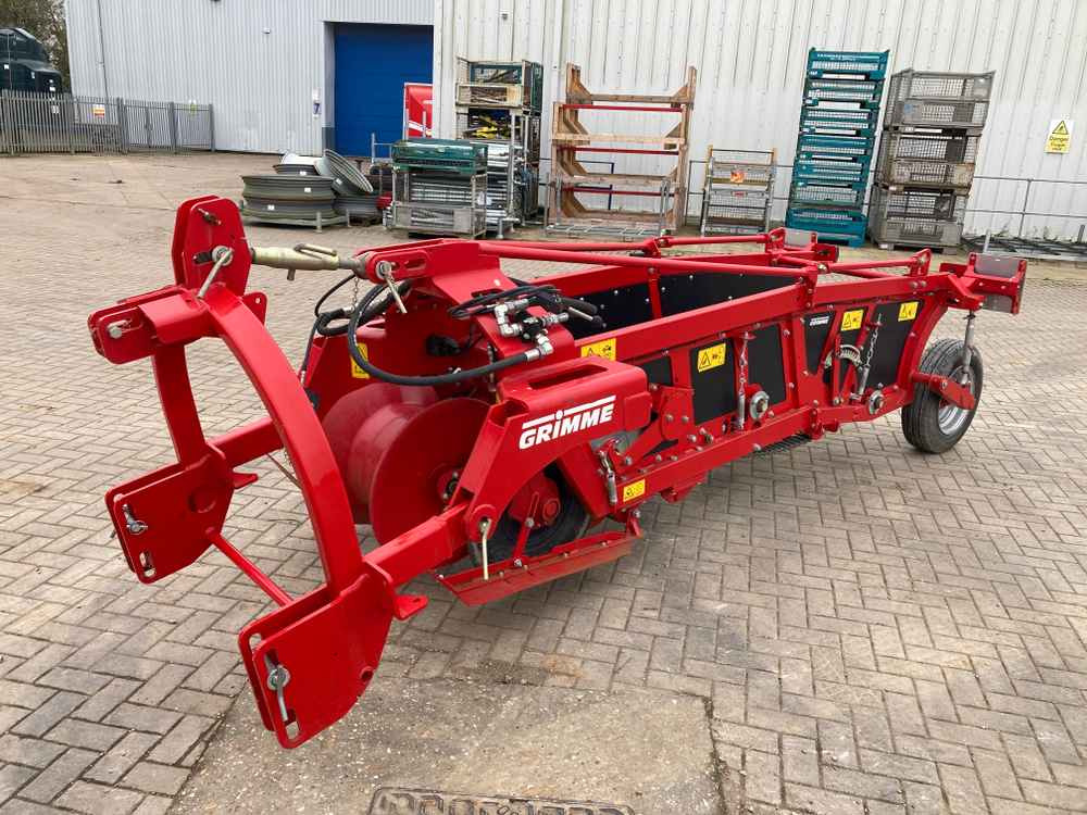 Grimme Grimme WH100 Single Row Potato Windrower - Kombajn: slika Grimme Grimme WH100 Single Row Potato Windrower - Kombajn Grimme Grimme WH100 Single Row Potato Windrower - Kombajn: slika Grimme Grimme WH100 Single Row Potato Windrower - Kombajn