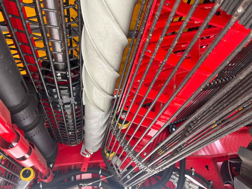 Grimme VARITRON 270 PLATINUM TT - Kombajn: slika Grimme VARITRON 270 PLATINUM TT - Kombajn Grimme VARITRON 270 PLATINUM TT - Kombajn: slika Grimme VARITRON 270 PLATINUM TT - Kombajn