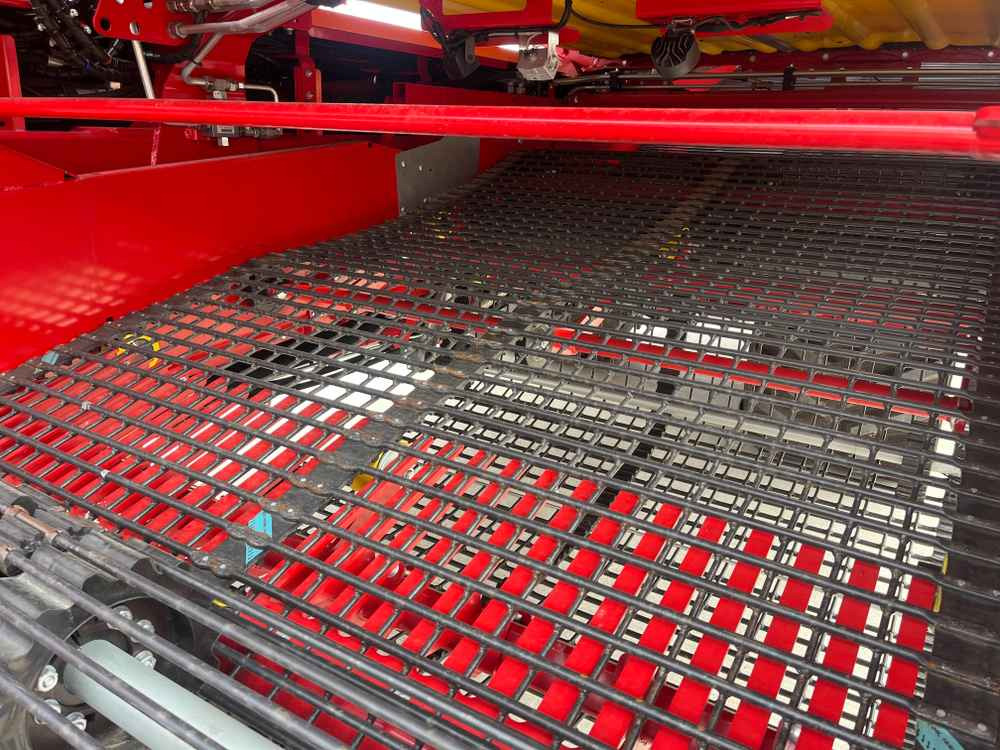 Grimme VARITRON 270 PLATINUM TT - Kombajn: slika Grimme VARITRON 270 PLATINUM TT - Kombajn Grimme VARITRON 270 PLATINUM TT - Kombajn: slika Grimme VARITRON 270 PLATINUM TT - Kombajn