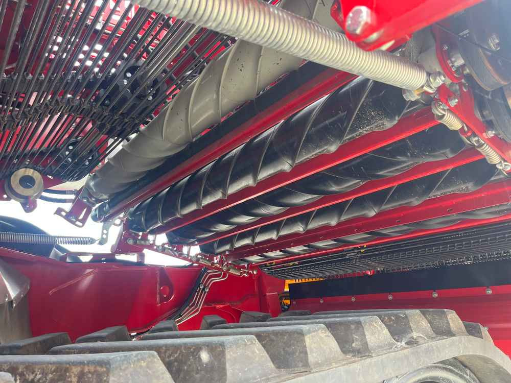 Grimme VARITRON 270 PLATINUM TT - Kombajn: slika Grimme VARITRON 270 PLATINUM TT - Kombajn Grimme VARITRON 270 PLATINUM TT - Kombajn: slika Grimme VARITRON 270 PLATINUM TT - Kombajn