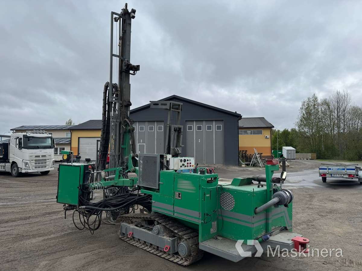Borrvagn Gemsa Gemrock 45 S - Platforma za bušenje: slika Borrvagn Gemsa Gemrock 45 S - Platforma za bušenje Borrvagn Gemsa Gemrock 45 S - Platforma za bušenje: slika Borrvagn Gemsa Gemrock 45 S - Platforma za bušenje