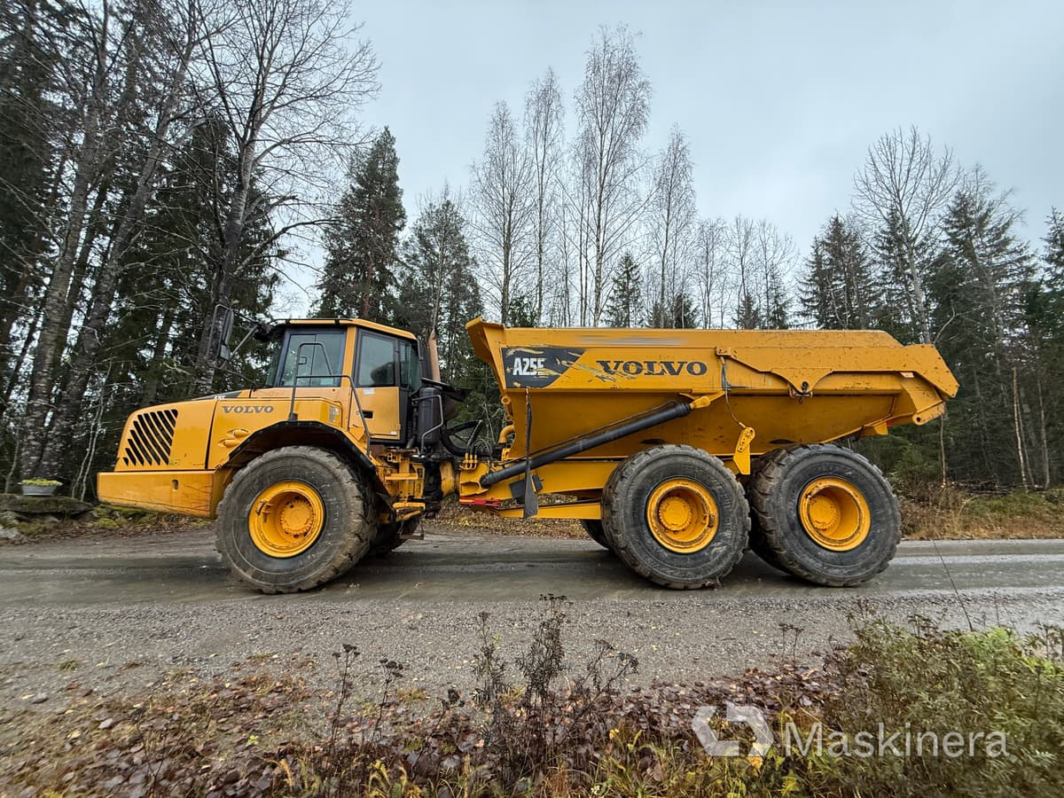 Dumper Volvo A25E 6x6 - Zglobni istovarivač: slika Dumper Volvo A25E 6x6 - Zglobni istovarivač Dumper Volvo A25E 6x6 - Zglobni istovarivač: slika Dumper Volvo A25E 6x6 - Zglobni istovarivač