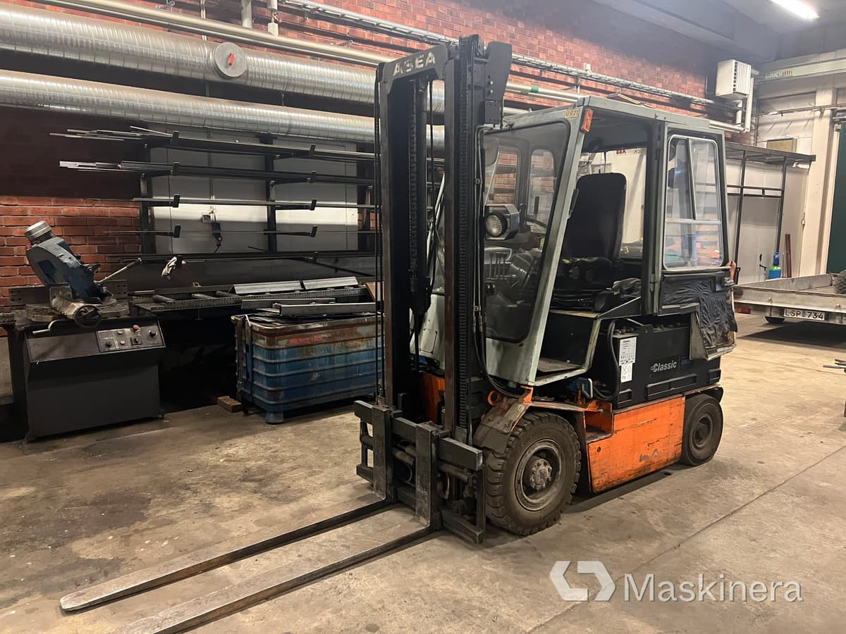 Eltruck Asea GMC 25-2 - Električni viličar: slika Eltruck Asea GMC 25-2 - Električni viličar Eltruck Asea GMC 25-2 - Električni viličar: slika Eltruck Asea GMC 25-2 - Električni viličar