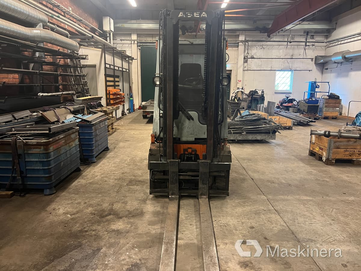 Eltruck Asea GMC 25-2 - Električni viličar: slika Eltruck Asea GMC 25-2 - Električni viličar Eltruck Asea GMC 25-2 - Električni viličar: slika Eltruck Asea GMC 25-2 - Električni viličar