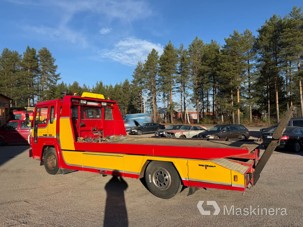 Flakbärgare Volvo FL 611 - Kamion za vuču: slika Flakbärgare Volvo FL 611 - Kamion za vuču Flakbärgare Volvo FL 611 - Kamion za vuču: slika Flakbärgare Volvo FL 611 - Kamion za vuču