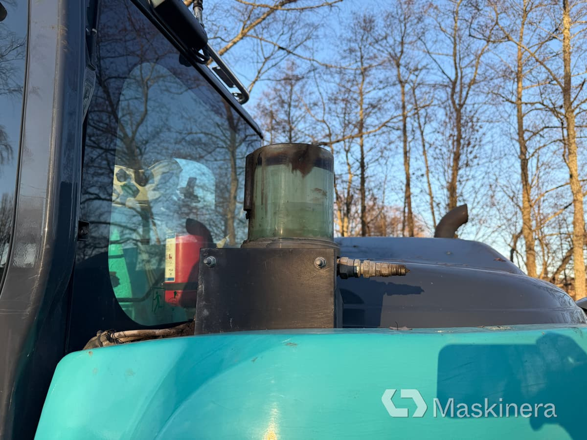 Bager gusjeničar Grävmaskin Kobelco SK140SRLC-5: slika Bager gusjeničar Grävmaskin Kobelco SK140SRLC-5 Bager gusjeničar Grävmaskin Kobelco SK140SRLC-5: slika Bager gusjeničar Grävmaskin Kobelco SK140SRLC-5