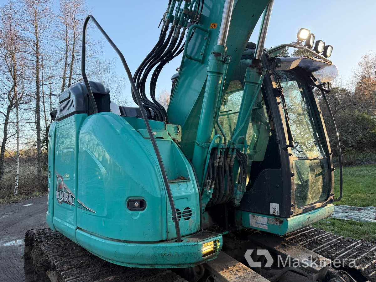 Bager gusjeničar Grävmaskin Kobelco SK140SRLC-5: slika Bager gusjeničar Grävmaskin Kobelco SK140SRLC-5 Bager gusjeničar Grävmaskin Kobelco SK140SRLC-5: slika Bager gusjeničar Grävmaskin Kobelco SK140SRLC-5