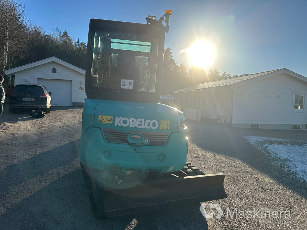 Grävmaskin Kobelco SK26 - Bager gusjeničar: slika Grävmaskin Kobelco SK26 - Bager gusjeničar Grävmaskin Kobelco SK26 - Bager gusjeničar: slika Grävmaskin Kobelco SK26 - Bager gusjeničar