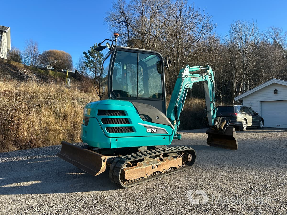 Grävmaskin Kobelco SK26 - Bager gusjeničar: slika Grävmaskin Kobelco SK26 - Bager gusjeničar Grävmaskin Kobelco SK26 - Bager gusjeničar: slika Grävmaskin Kobelco SK26 - Bager gusjeničar