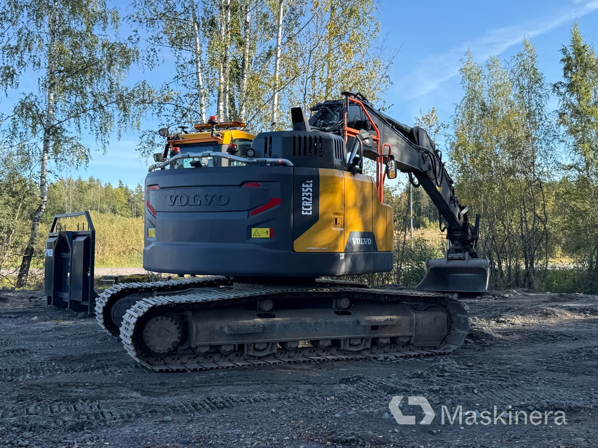 Grävmaskin Volvo ECR235EL - Bager gusjeničar: slika Grävmaskin Volvo ECR235EL - Bager gusjeničar Grävmaskin Volvo ECR235EL - Bager gusjeničar: slika Grävmaskin Volvo ECR235EL - Bager gusjeničar