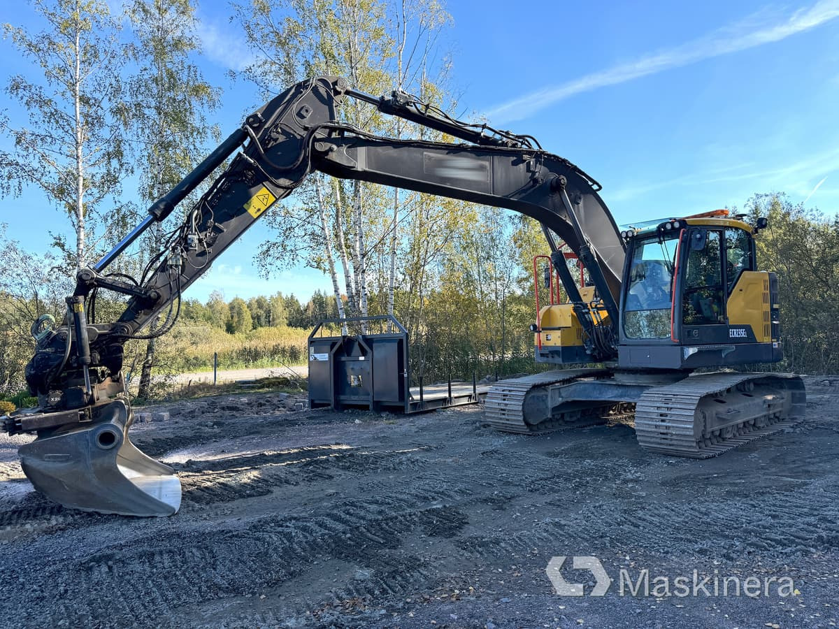 Grävmaskin Volvo ECR235EL - Bager gusjeničar: slika Grävmaskin Volvo ECR235EL - Bager gusjeničar Grävmaskin Volvo ECR235EL - Bager gusjeničar: slika Grävmaskin Volvo ECR235EL - Bager gusjeničar