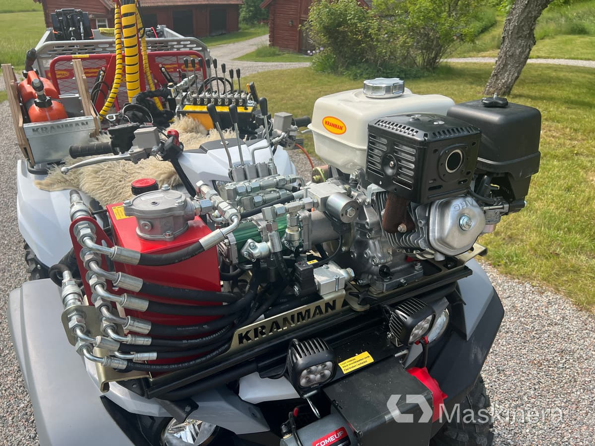 Griplastarvagn Kranman T1750 med tillbehör - Traktorska šumska prikolica: slika Griplastarvagn Kranman T1750 med tillbehör - Traktorska šumska prikolica Griplastarvagn Kranman T1750 med tillbehör - Traktorska šumska prikolica: slika Griplastarvagn Kranman T1750 med tillbehör - Traktorska šumska prikolica