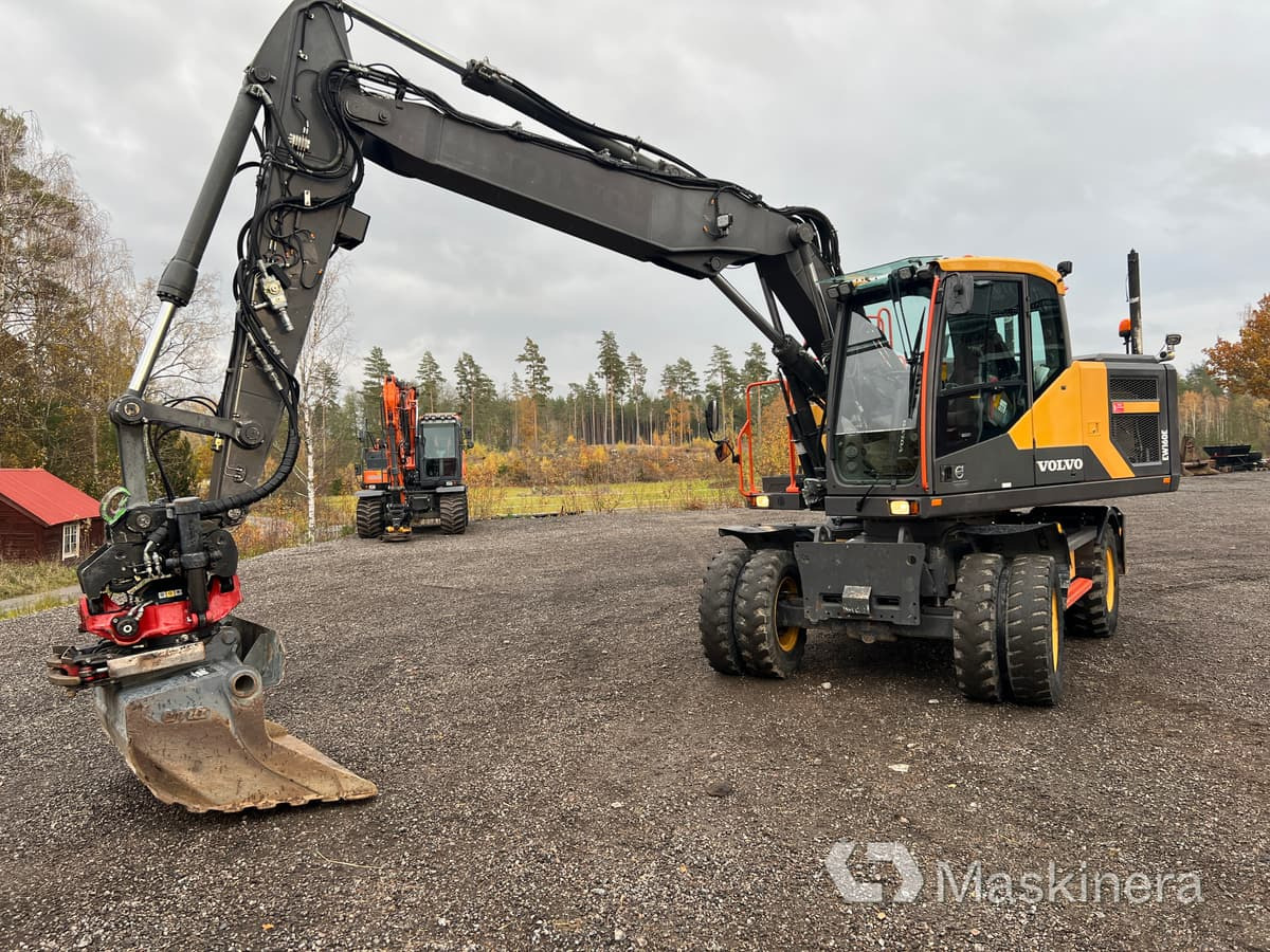 Hjulgrävare Volvo EW160E - Bager gusjeničar: slika Hjulgrävare Volvo EW160E - Bager gusjeničar Hjulgrävare Volvo EW160E - Bager gusjeničar: slika Hjulgrävare Volvo EW160E - Bager gusjeničar