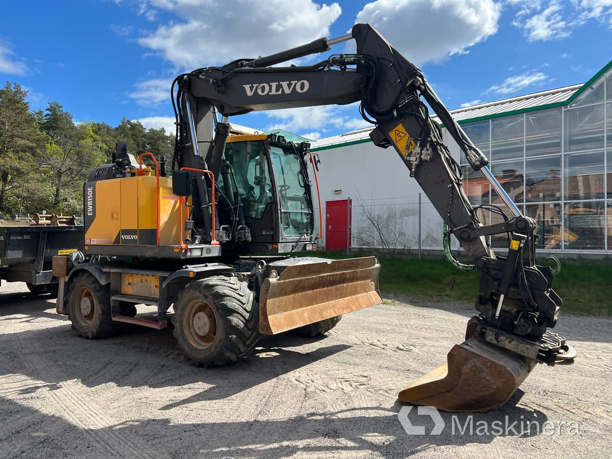 Hjulgrävare Volvo EWR150E med tillbehör - Bager gusjeničar: slika Hjulgrävare Volvo EWR150E med tillbehör - Bager gusjeničar Hjulgrävare Volvo EWR150E med tillbehör - Bager gusjeničar: slika Hjulgrävare Volvo EWR150E med tillbehör - Bager gusjeničar
