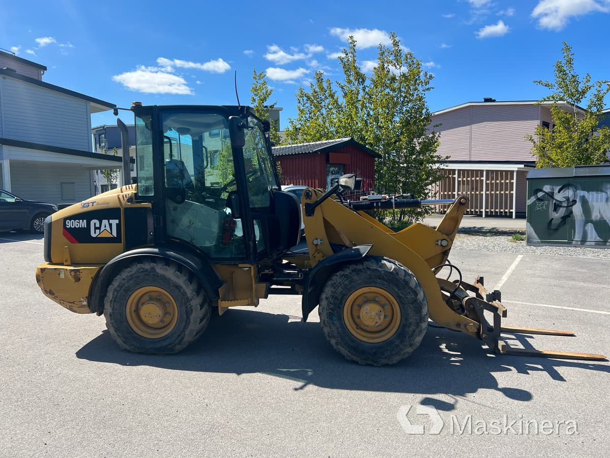 Hjullastare CAT 906M med redskap - Utovarivač na kotačima: slika Hjullastare CAT 906M med redskap - Utovarivač na kotačima Hjullastare CAT 906M med redskap - Utovarivač na kotačima: slika Hjullastare CAT 906M med redskap - Utovarivač na kotačima
