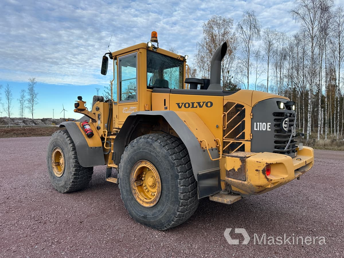 Hjullastare Volvo L110E - Utovarivač na kotačima: slika Hjullastare Volvo L110E - Utovarivač na kotačima Hjullastare Volvo L110E - Utovarivač na kotačima: slika Hjullastare Volvo L110E - Utovarivač na kotačima