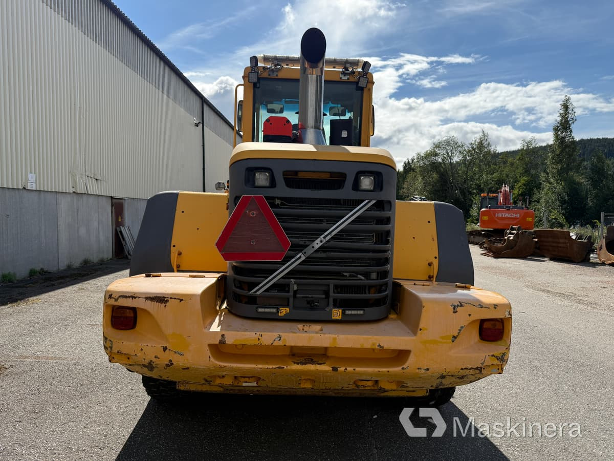 Hjullastare Volvo L120E - Utovarivač na kotačima: slika Hjullastare Volvo L120E - Utovarivač na kotačima Hjullastare Volvo L120E - Utovarivač na kotačima: slika Hjullastare Volvo L120E - Utovarivač na kotačima