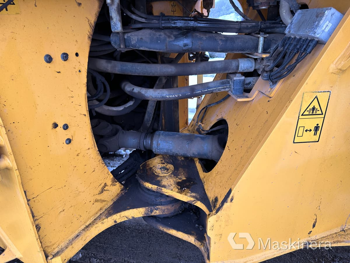 Zakup  Hjullastare Volvo L180H Hjullastare Volvo L180H: slika Zakup  Hjullastare Volvo L180H Hjullastare Volvo L180H