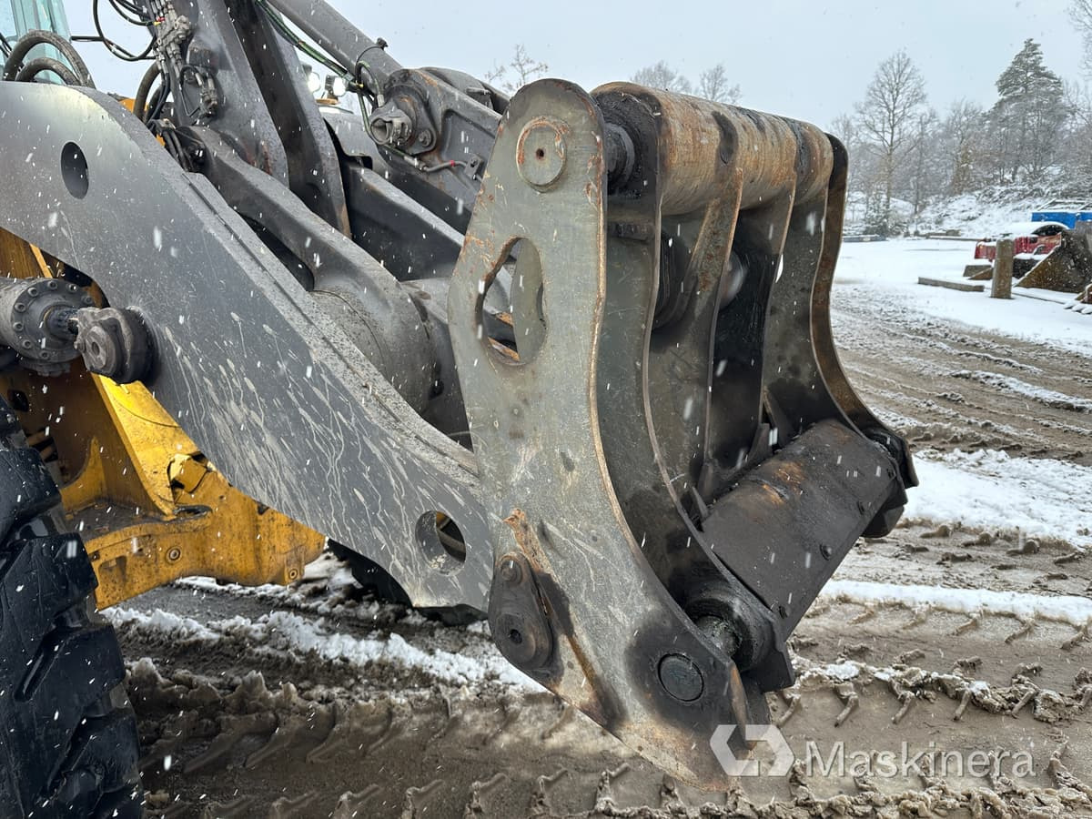 Zakup  Hjullastare Volvo L180H Hjullastare Volvo L180H: slika Zakup  Hjullastare Volvo L180H Hjullastare Volvo L180H