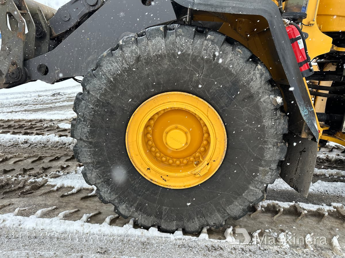 Zakup  Hjullastare Volvo L180H Hjullastare Volvo L180H: slika Zakup  Hjullastare Volvo L180H Hjullastare Volvo L180H