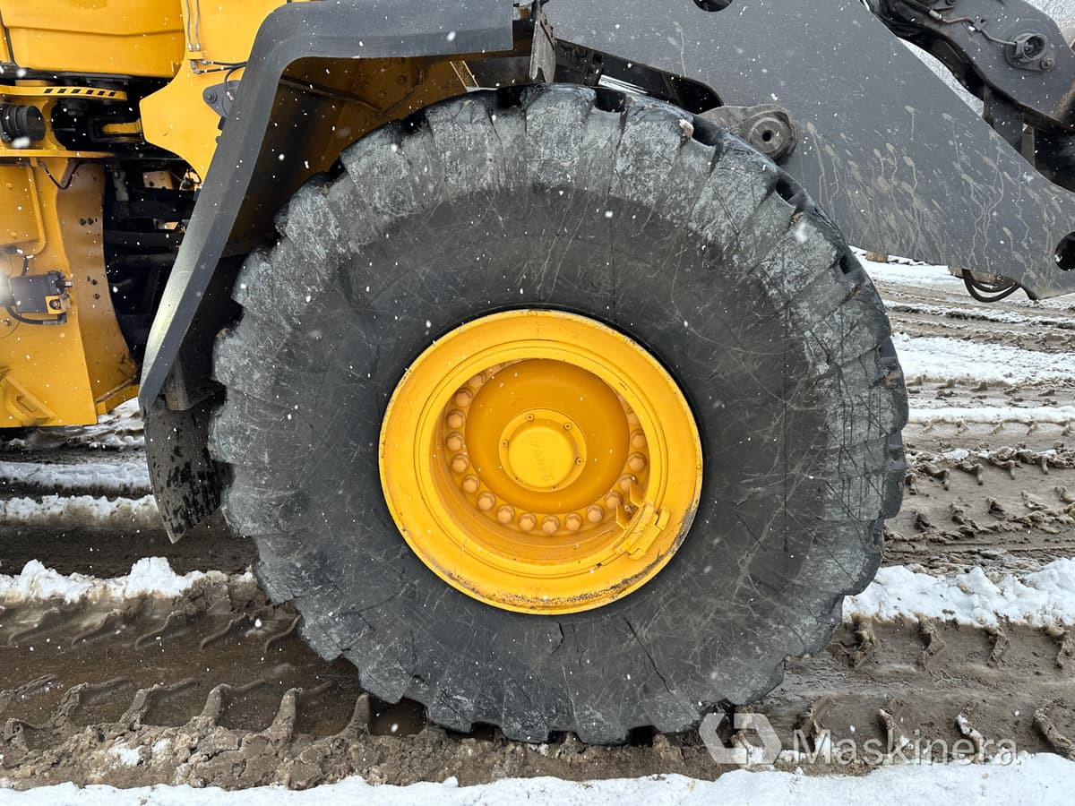 Zakup  Hjullastare Volvo L180H Hjullastare Volvo L180H: slika Zakup  Hjullastare Volvo L180H Hjullastare Volvo L180H