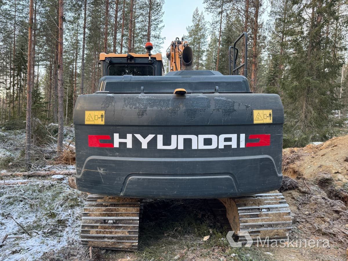 Hyundai HX 140 L Grävmaskin Hyundai HX140 L med tillbehör - Bager gusjeničar: slika Hyundai HX 140 L Grävmaskin Hyundai HX140 L med tillbehör - Bager gusjeničar Hyundai HX 140 L Grävmaskin Hyundai HX140 L med tillbehör - Bager gusjeničar: slika Hyundai HX 140 L Grävmaskin Hyundai HX140 L med tillbehör - Bager gusjeničar