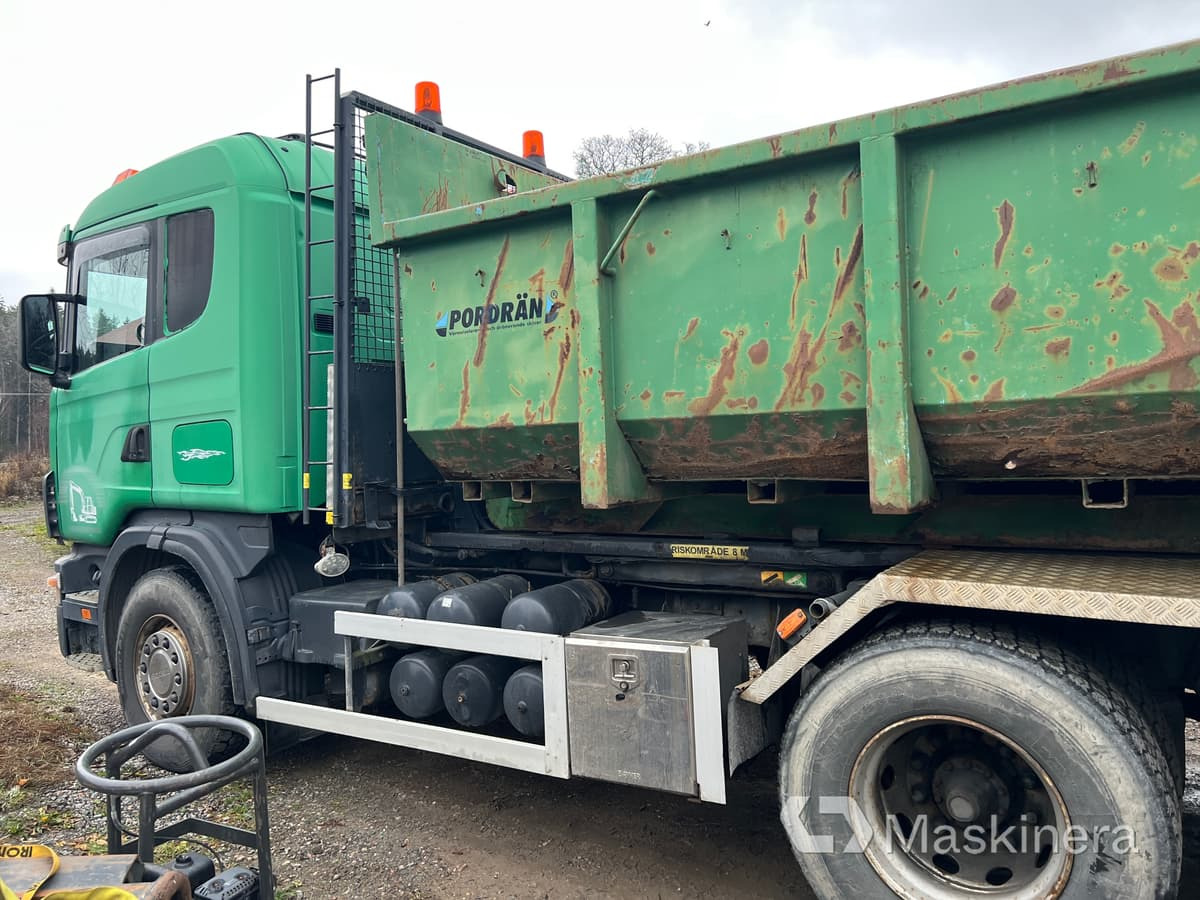 Lastväxlare Scania R124GB8X4 - Kamion s kukastom dizalicom: slika Lastväxlare Scania R124GB8X4 - Kamion s kukastom dizalicom Lastväxlare Scania R124GB8X4 - Kamion s kukastom dizalicom: slika Lastväxlare Scania R124GB8X4 - Kamion s kukastom dizalicom