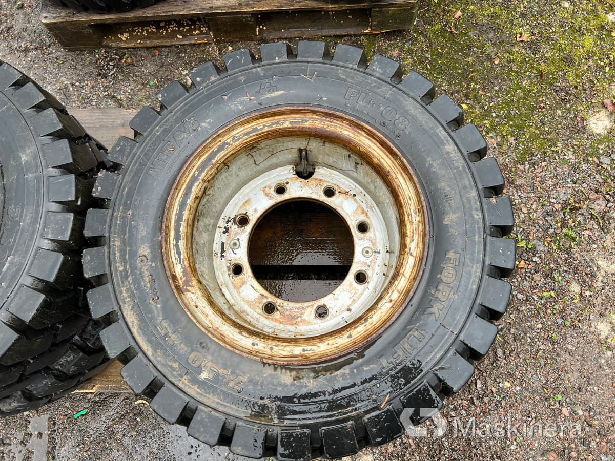 Mitas FL-08 Twindäck på fälg Mitas 7,50-15, 4 st - Kompletan kotač za Građevinski strojevi: slika Mitas FL-08 Twindäck på fälg Mitas 7,50-15, 4 st - Kompletan kotač za Građevinski strojevi Mitas FL-08 Twindäck på fälg Mitas 7,50-15, 4 st - Kompletan kotač za Građevinski strojevi: slika Mitas FL-08 Twindäck på fälg Mitas 7,50-15, 4 st - Kompletan kotač za Građevinski strojevi