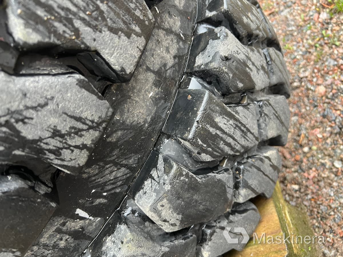 Mitas FL-08 Twindäck på fälg Mitas 7,50-15, 4 st - Kompletan kotač za Građevinski strojevi: slika Mitas FL-08 Twindäck på fälg Mitas 7,50-15, 4 st - Kompletan kotač za Građevinski strojevi Mitas FL-08 Twindäck på fälg Mitas 7,50-15, 4 st - Kompletan kotač za Građevinski strojevi: slika Mitas FL-08 Twindäck på fälg Mitas 7,50-15, 4 st - Kompletan kotač za Građevinski strojevi