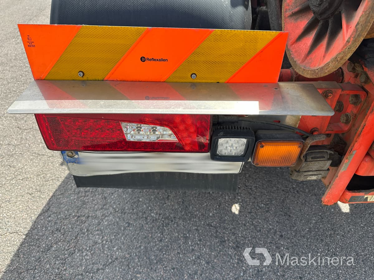 Kamion s kukastom dizalicom Scania P400LB6X2*4HNB Lastväxlare Scania P400 6X2*4: slika Kamion s kukastom dizalicom Scania P400LB6X2*4HNB Lastväxlare Scania P400 6X2*4