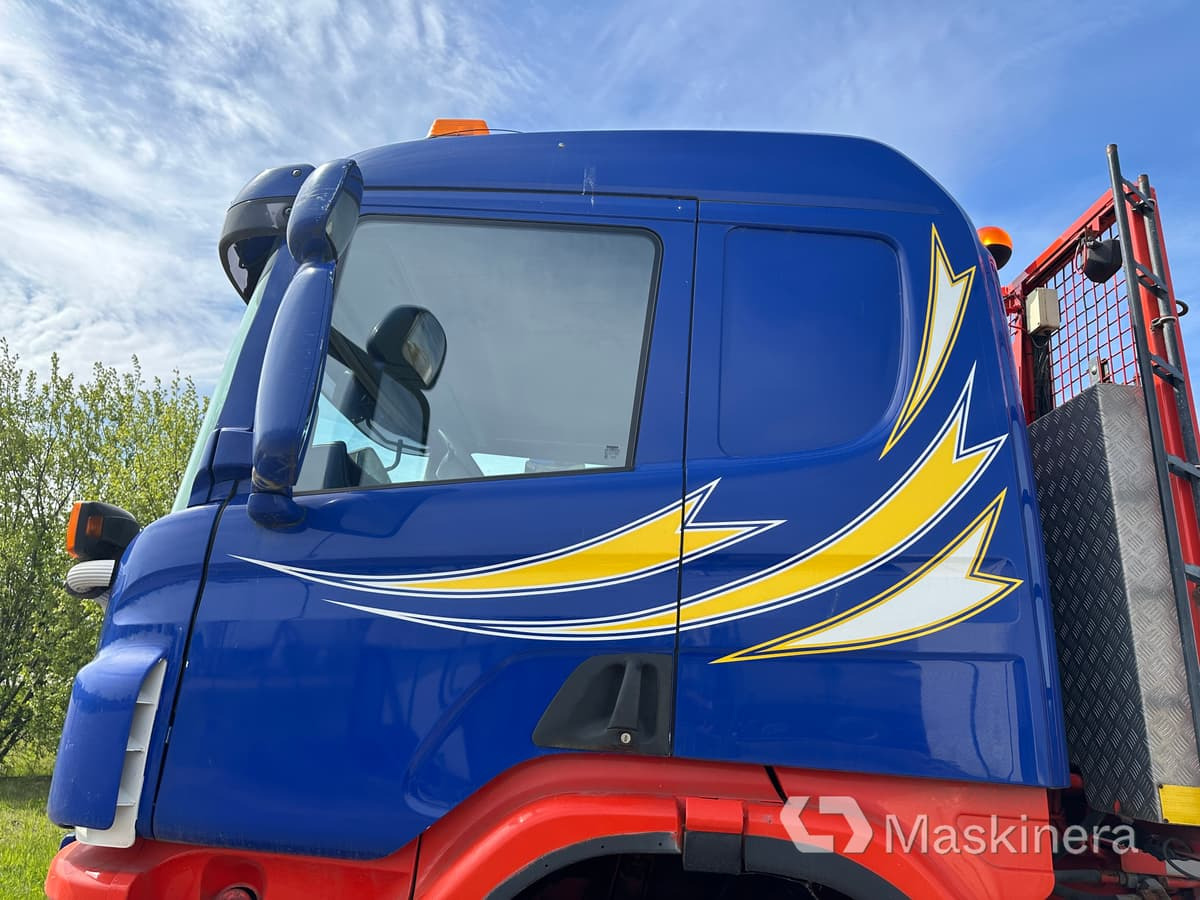 Kamion s kukastom dizalicom Scania P400LB6X2*4HNB Lastväxlare Scania P400 6X2*4: slika Kamion s kukastom dizalicom Scania P400LB6X2*4HNB Lastväxlare Scania P400 6X2*4