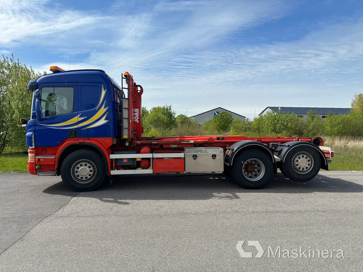 Kamion s kukastom dizalicom Scania P400LB6X2*4HNB Lastväxlare Scania P400 6X2*4: slika Kamion s kukastom dizalicom Scania P400LB6X2*4HNB Lastväxlare Scania P400 6X2*4