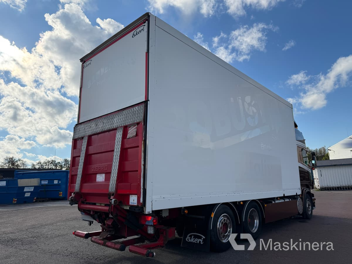Scania R560 Skåpbil Scania R560 - Kamion sandučar: slika Scania R560 Skåpbil Scania R560 - Kamion sandučar Scania R560 Skåpbil Scania R560 - Kamion sandučar: slika Scania R560 Skåpbil Scania R560 - Kamion sandučar