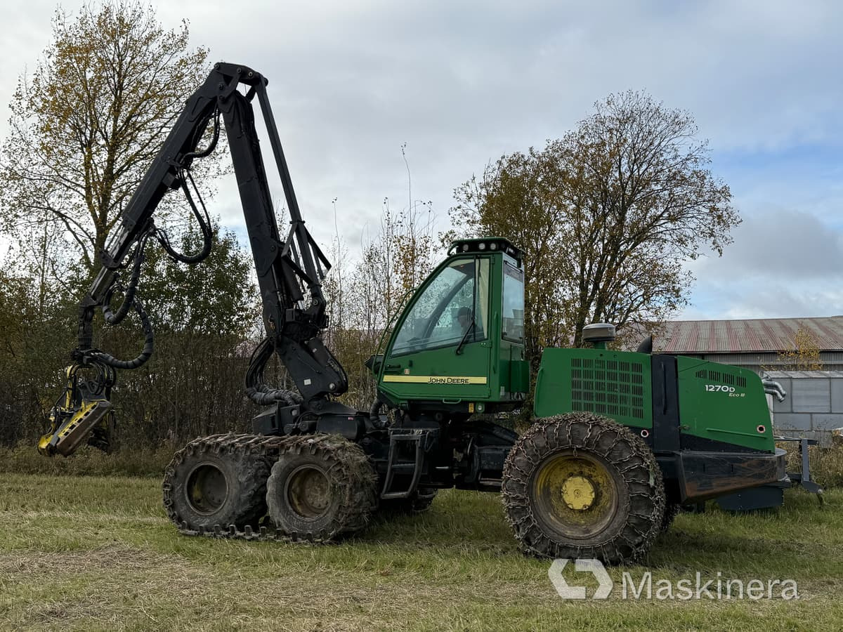 Skördare John Deere 1270D ECO III - Kombajn za šumarstvo: slika Skördare John Deere 1270D ECO III - Kombajn za šumarstvo Skördare John Deere 1270D ECO III - Kombajn za šumarstvo: slika Skördare John Deere 1270D ECO III - Kombajn za šumarstvo
