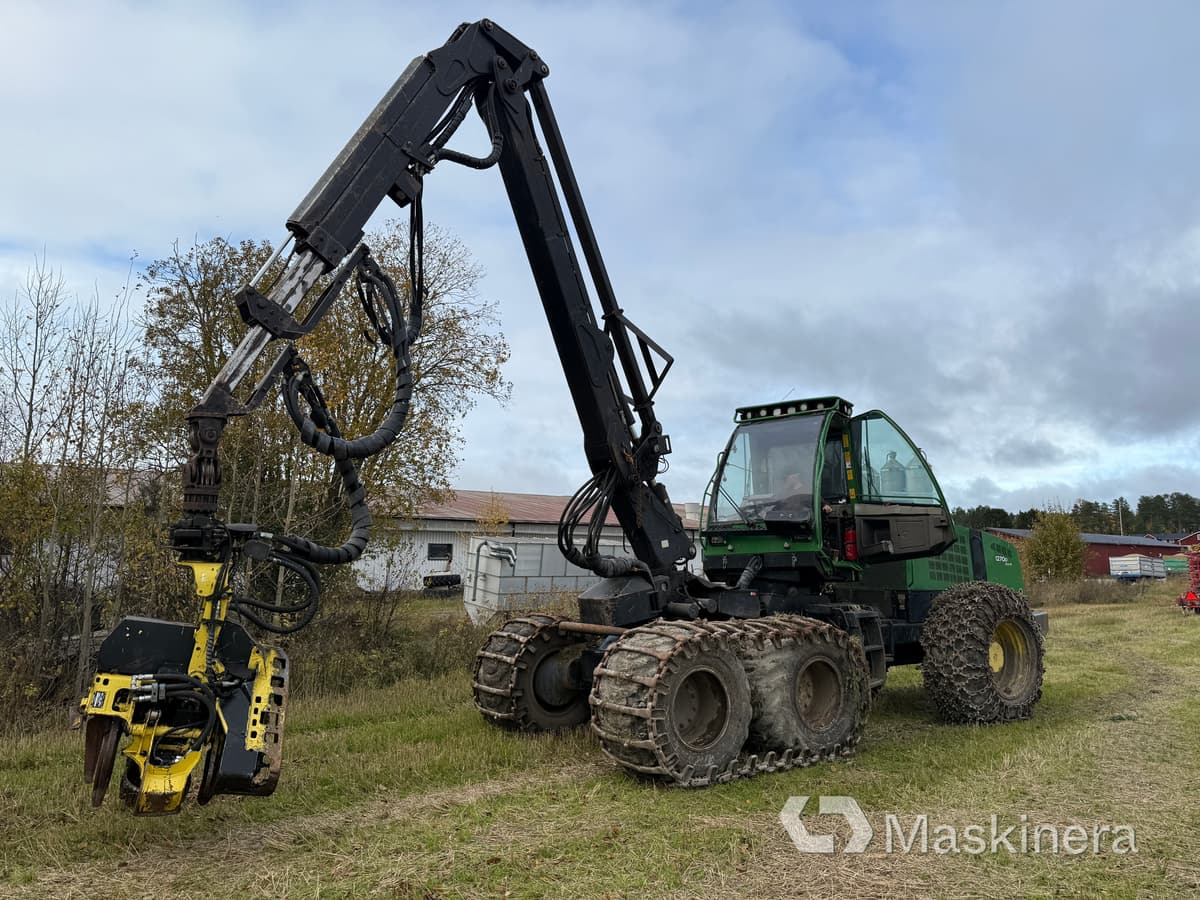 Skördare John Deere 1270D ECO III - Kombajn za šumarstvo: slika Skördare John Deere 1270D ECO III - Kombajn za šumarstvo Skördare John Deere 1270D ECO III - Kombajn za šumarstvo: slika Skördare John Deere 1270D ECO III - Kombajn za šumarstvo