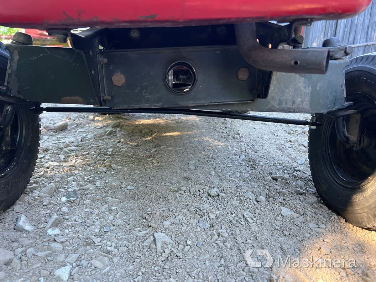 Zakup  Trädgårdstraktor MTD B/115 med tippvagn Trädgårdstraktor MTD B/115 med tippvagn: slika Zakup  Trädgårdstraktor MTD B/115 med tippvagn Trädgårdstraktor MTD B/115 med tippvagn