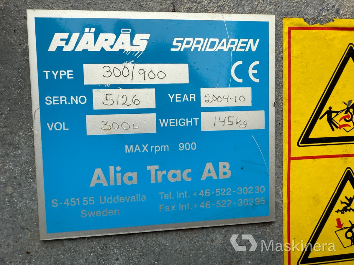 Traktor Traktor Kubota B2100 med Vikplog & Sandspridare: slika Traktor Traktor Kubota B2100 med Vikplog & Sandspridare Traktor Traktor Kubota B2100 med Vikplog & Sandspridare: slika Traktor Traktor Kubota B2100 med Vikplog & Sandspridare