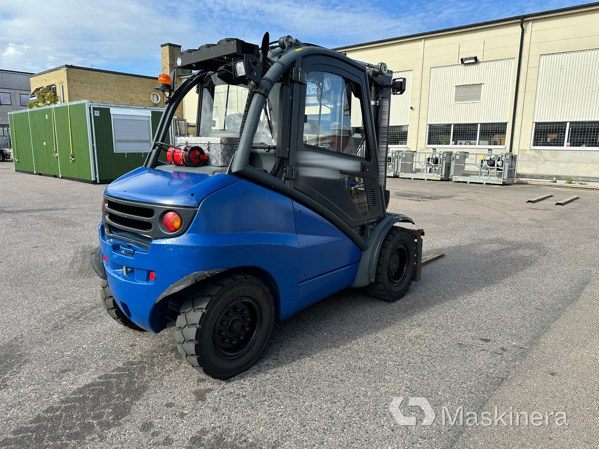 Truck Linde H50D Triplex - Diesel viličar: slika Truck Linde H50D Triplex - Diesel viličar Truck Linde H50D Triplex - Diesel viličar: slika Truck Linde H50D Triplex - Diesel viličar