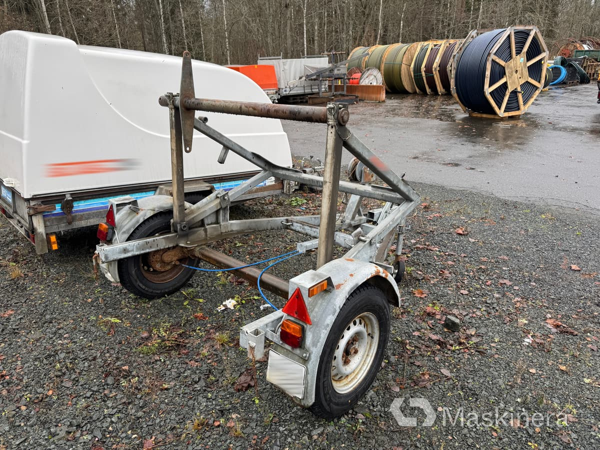 Trumvagn Sahlin PBK 1300 - Prikolica za kablove: slika Trumvagn Sahlin PBK 1300 - Prikolica za kablove Trumvagn Sahlin PBK 1300 - Prikolica za kablove: slika Trumvagn Sahlin PBK 1300 - Prikolica za kablove