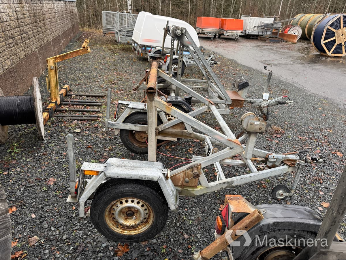 Trumvagn Tori PBK 1300 - Prikolica za kablove: slika Trumvagn Tori PBK 1300 - Prikolica za kablove Trumvagn Tori PBK 1300 - Prikolica za kablove: slika Trumvagn Tori PBK 1300 - Prikolica za kablove