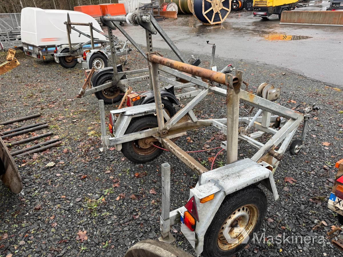 Trumvagn Tori PBK 1300 - Prikolica za kablove: slika Trumvagn Tori PBK 1300 - Prikolica za kablove Trumvagn Tori PBK 1300 - Prikolica za kablove: slika Trumvagn Tori PBK 1300 - Prikolica za kablove