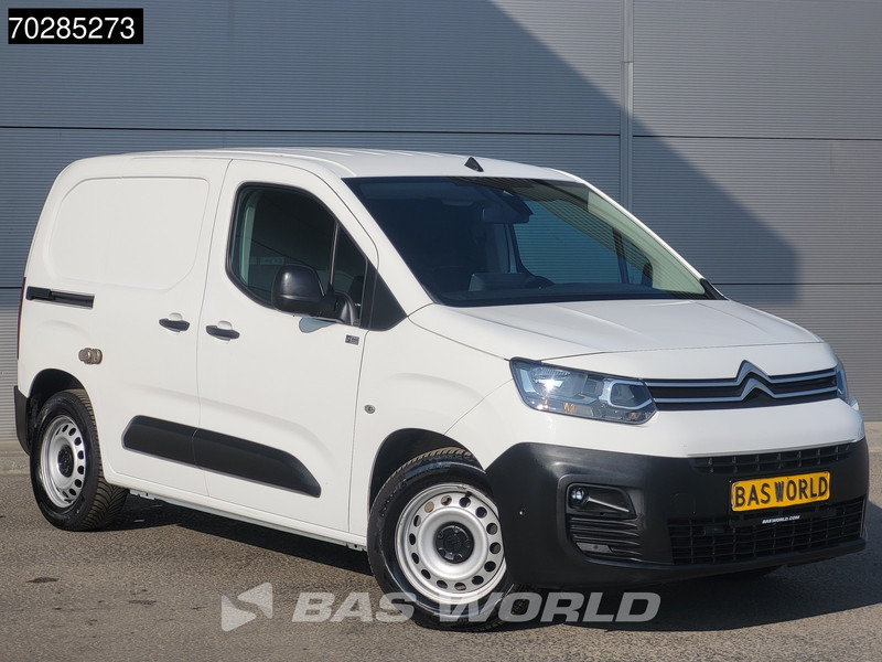 Citroën Berlingo 130PK Automaat L1H1 Navi Airco Cruise Parkeersensoren L1 3m3 Airco Cruise control - Furgon: slika Citroën Berlingo 130PK Automaat L1H1 Navi Airco Cruise Parkeersensoren L1 3m3 Airco Cruise control - Furgon Citroën Berlingo 130PK Automaat L1H1 Navi Airco Cruise Parkeersensoren L1 3m3 Airco Cruise control - Furgon: slika Citroën Berlingo 130PK Automaat L1H1 Navi Airco Cruise Parkeersensoren L1 3m3 Airco Cruise control - Furgon