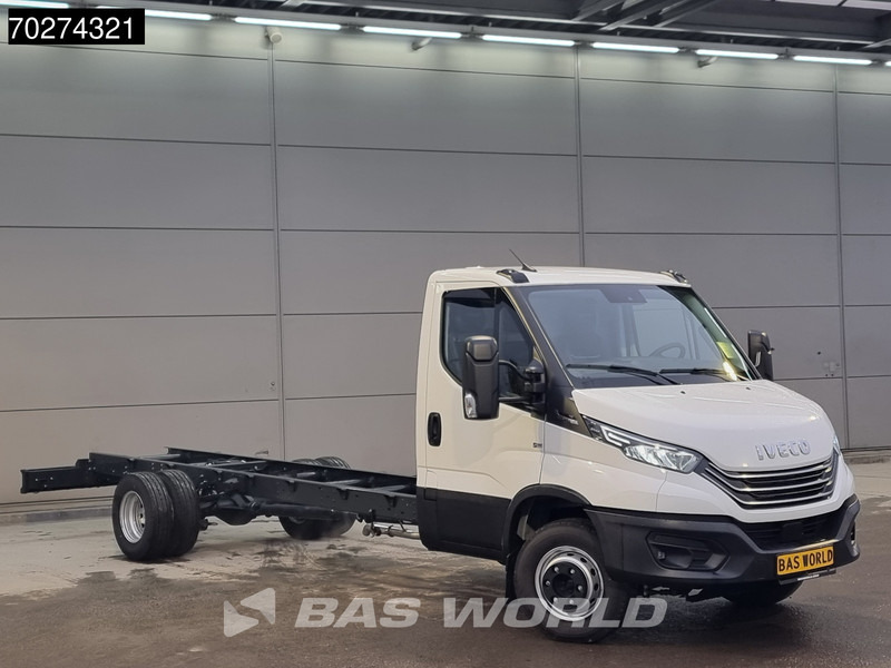 Iveco Daily 72C18 3.0L Automaat 510WB Luchtvering Camera Chassis Cabine Fahrgestell LED ACC Airco - Dostavno vozilo: slika Iveco Daily 72C18 3.0L Automaat 510WB Luchtvering Camera Chassis Cabine Fahrgestell LED ACC Airco - Dostavno vozilo Iveco Daily 72C18 3.0L Automaat 510WB Luchtvering Camera Chassis Cabine Fahrgestell LED ACC Airco - Dostavno vozilo: slika Iveco Daily 72C18 3.0L Automaat 510WB Luchtvering Camera Chassis Cabine Fahrgestell LED ACC Airco - Dostavno vozilo
