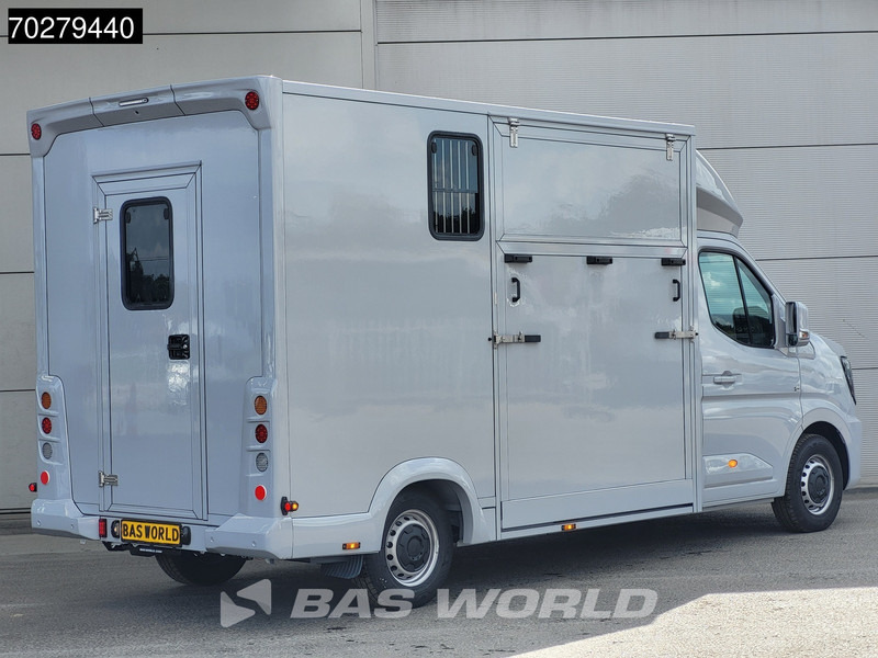 Renault Master 130pk 2025 model Paardenwagen Hengstenuitvoering / Horsetruck / Veewagen 18m3 Airco Cruise control - Dostavno vozilo: slika Renault Master 130pk 2025 model Paardenwagen Hengstenuitvoering / Horsetruck / Veewagen 18m3 Airco Cruise control - Dostavno vozilo Renault Master 130pk 2025 model Paardenwagen Hengstenuitvoering / Horsetruck / Veewagen 18m3 Airco Cruise control - Dostavno vozilo: slika Renault Master 130pk 2025 model Paardenwagen Hengstenuitvoering / Horsetruck / Veewagen 18m3 Airco Cruise control - Dostavno vozilo