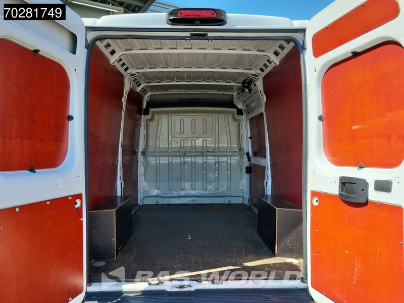 Fiat Ducato 150PK 11m3 Airco Trekhaak Cruise control - Furgon: slika Fiat Ducato 150PK 11m3 Airco Trekhaak Cruise control - Furgon Fiat Ducato 150PK 11m3 Airco Trekhaak Cruise control - Furgon: slika Fiat Ducato 150PK 11m3 Airco Trekhaak Cruise control - Furgon