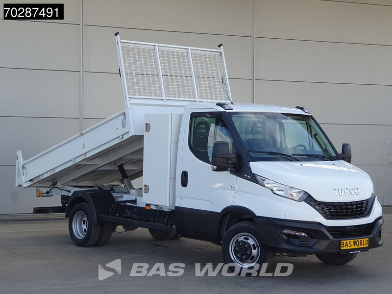 Iveco Daily 35C16 3.0L Kipper met Kist Dubbellucht 3,5t Trekhaak Navi Airco Cruise Camera Euro6 Tipper Benne Kieper 2m3 Airco Trekhaak Cruis - Mali kamion kiper: slika Iveco Daily 35C16 3.0L Kipper met Kist Dubbellucht 3,5t Trekhaak Navi Airco Cruise Camera Euro6 Tipper Benne Kieper 2m3 Airco Trekhaak Cruis - Mali kamion kiper Iveco Daily 35C16 3.0L Kipper met Kist Dubbellucht 3,5t Trekhaak Navi Airco Cruise Camera Euro6 Tipper Benne Kieper 2m3 Airco Trekhaak Cruis - Mali kamion kiper: slika Iveco Daily 35C16 3.0L Kipper met Kist Dubbellucht 3,5t Trekhaak Navi Airco Cruise Camera Euro6 Tipper Benne Kieper 2m3 Airco Trekhaak Cruis - Mali kamion kiper