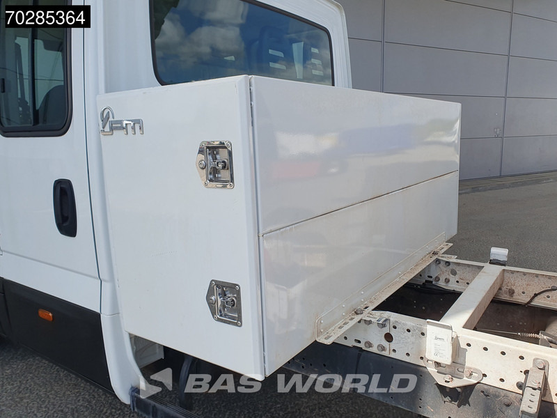 Iveco Daily 35C16 3.0L Open Laadbak met Kist Dubbel Cabine Dubbellucht 3,5t Trekhaak Airco Cruise Euro6 Pritsche Pickup Open Box 2m3 Airco T - Dostavno vozilo s ravnom platformom: slika Iveco Daily 35C16 3.0L Open Laadbak met Kist Dubbel Cabine Dubbellucht 3,5t Trekhaak Airco Cruise Euro6 Pritsche Pickup Open Box 2m3 Airco T - Dostavno vozilo s ravnom platformom Iveco Daily 35C16 3.0L Open Laadbak met Kist Dubbel Cabine Dubbellucht 3,5t Trekhaak Airco Cruise Euro6 Pritsche Pickup Open Box 2m3 Airco T - Dostavno vozilo s ravnom platformom: slika Iveco Daily 35C16 3.0L Open Laadbak met Kist Dubbel Cabine Dubbellucht 3,5t Trekhaak Airco Cruise Euro6 Pritsche Pickup Open Box 2m3 Airco T - Dostavno vozilo s ravnom platformom