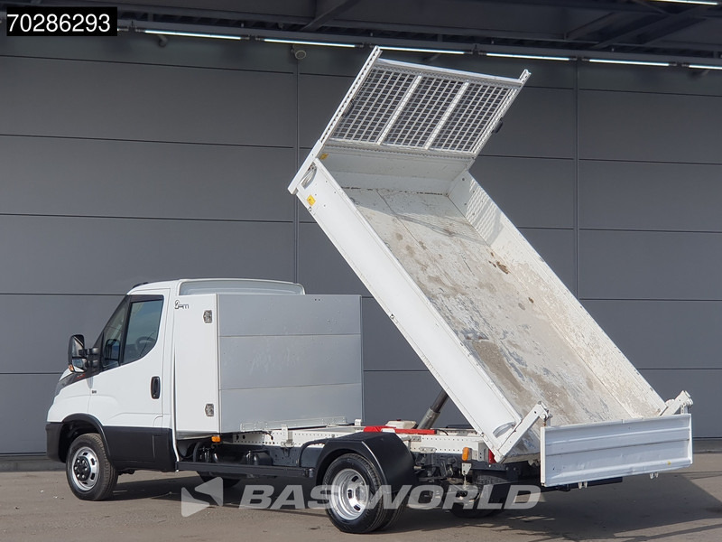 Iveco Daily 35C16 3.0L Open Laadbak met Kist Dubbellucht 3,5t Trekhaak Airco Cruise Euro6 Pritsche Pickup Open Box 2m3 Airco Trekhaak Cruise - Dostavno vozilo s ravnom platformom: slika Iveco Daily 35C16 3.0L Open Laadbak met Kist Dubbellucht 3,5t Trekhaak Airco Cruise Euro6 Pritsche Pickup Open Box 2m3 Airco Trekhaak Cruise - Dostavno vozilo s ravnom platformom Iveco Daily 35C16 3.0L Open Laadbak met Kist Dubbellucht 3,5t Trekhaak Airco Cruise Euro6 Pritsche Pickup Open Box 2m3 Airco Trekhaak Cruise - Dostavno vozilo s ravnom platformom: slika Iveco Daily 35C16 3.0L Open Laadbak met Kist Dubbellucht 3,5t Trekhaak Airco Cruise Euro6 Pritsche Pickup Open Box 2m3 Airco Trekhaak Cruise - Dostavno vozilo s ravnom platformom
