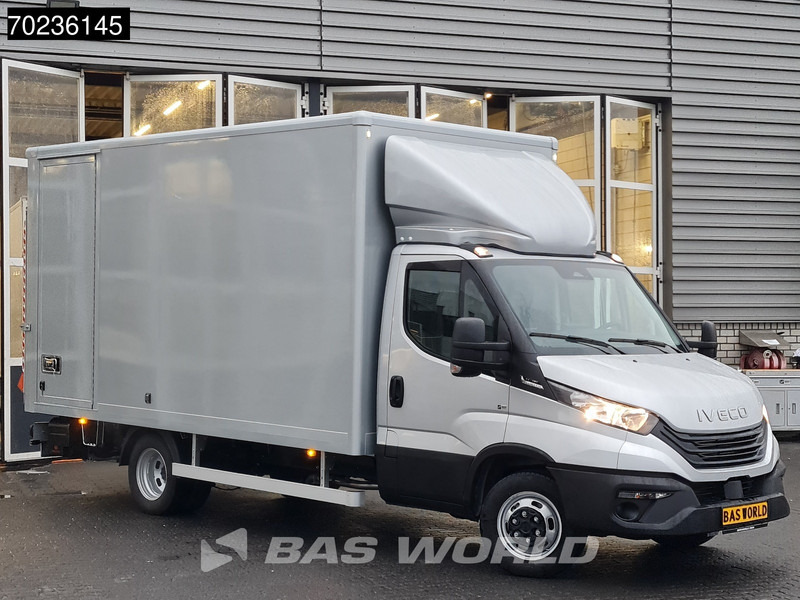 Novi Dostavno vozilo sa zatvorenim sandukom Iveco Daily 35C18 2025 MODEL 3.0L Automaat 1000kg Laadklep ACC Navi Airco Zijdeur Bakwagen Meubelbak Koffer 21m3 Airco: slika Novi Dostavno vozilo sa zatvorenim sandukom Iveco Daily 35C18 2025 MODEL 3.0L Automaat 1000kg Laadklep ACC Navi Airco Zijdeur Bakwagen Meubelbak Koffer 21m3 Airco